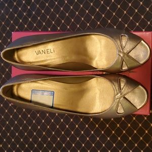VANELI Opal metallic pumps